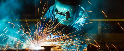 metal fabrication classes massachusetts|Welding Course: Technician Training for Metal Fabrication .